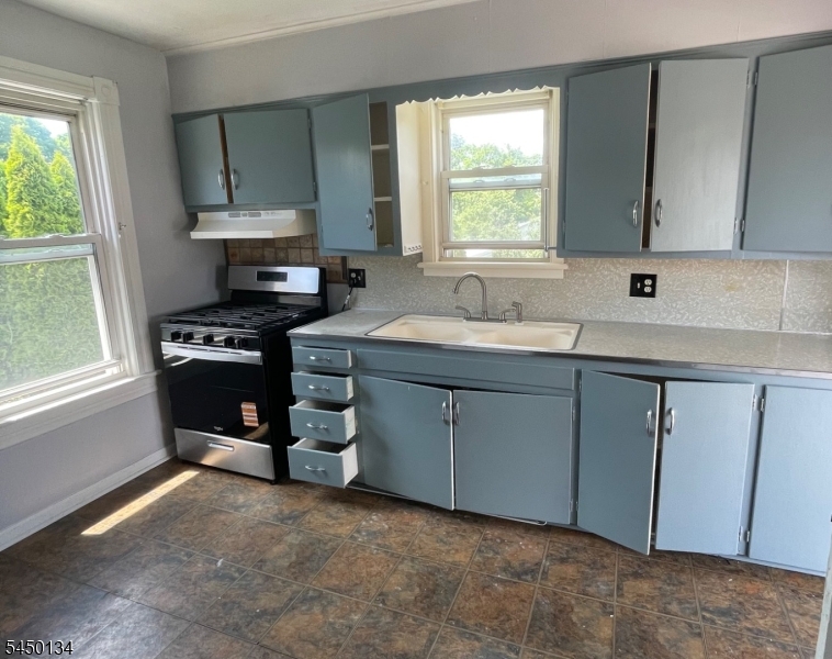 597 Belvidere Rd 2 Property Photo 2