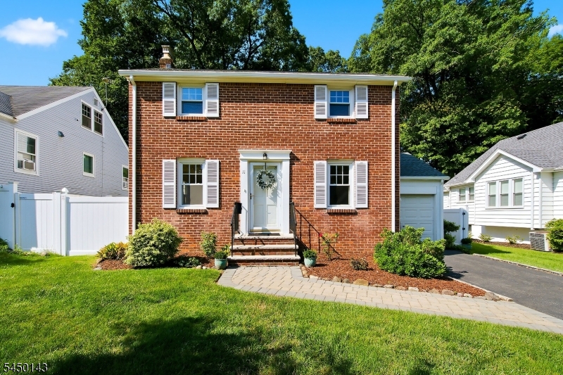 11 Monroe Avenue Property Photo 1