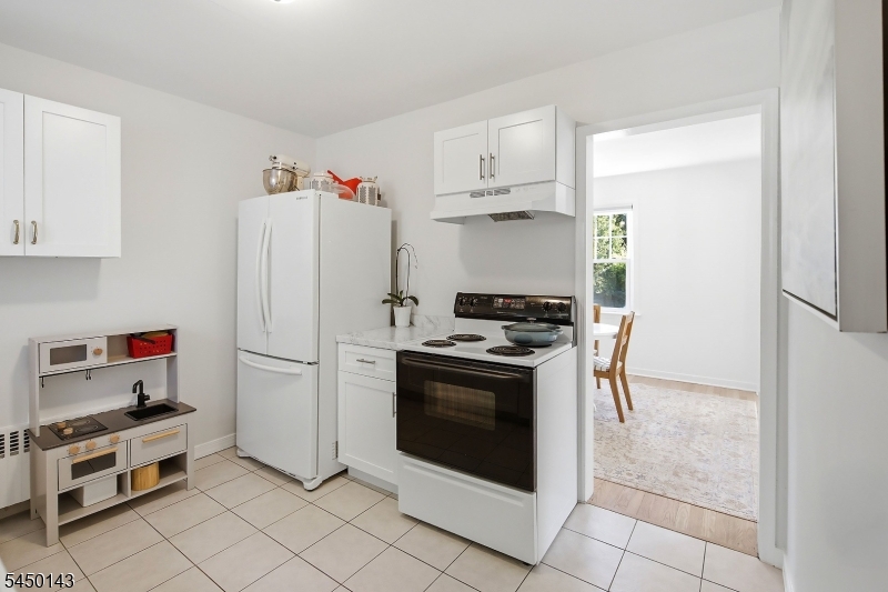 11 Monroe Avenue Property Photo 12