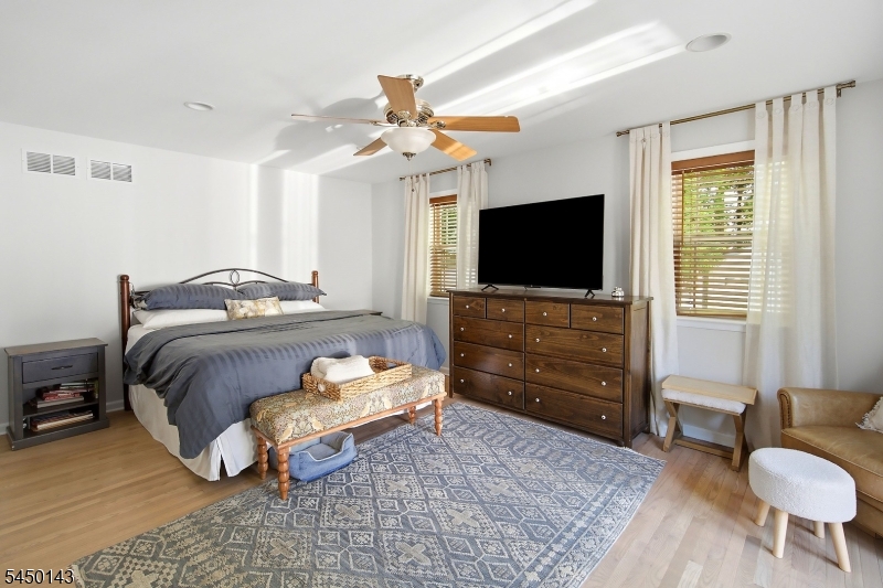 11 Monroe Avenue Property Photo 13