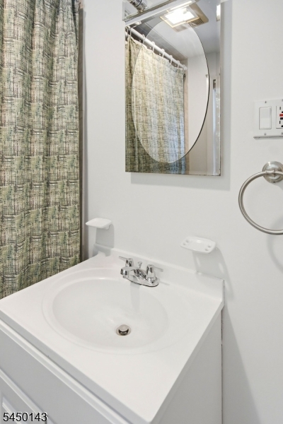 11 Monroe Avenue Property Photo 18