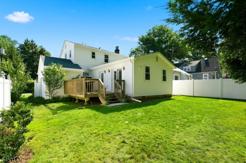 11 Monroe Avenue Property Photo 28