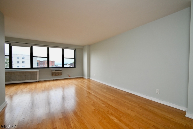 500 Central Ave 516 Property Photo 3