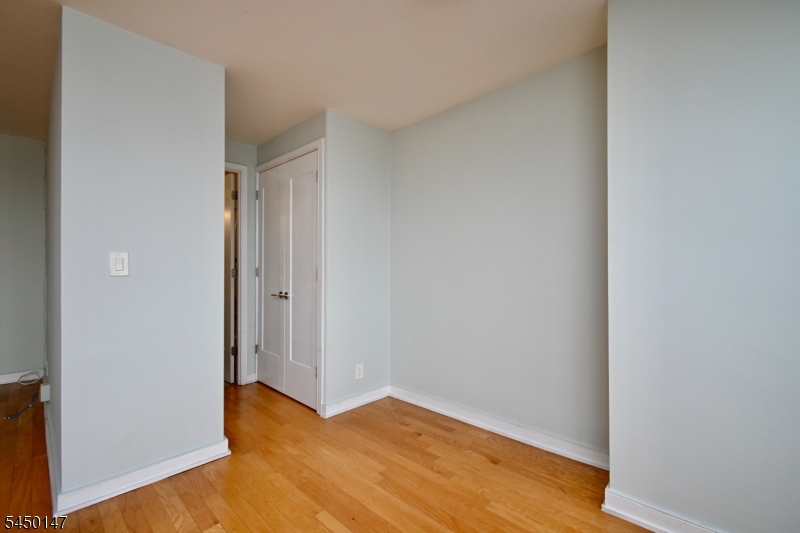 500 Central Ave 516 Property Photo 7
