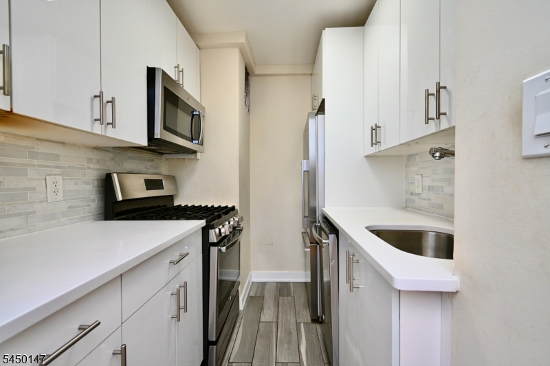 500 Central Ave 516 Property Photo 8