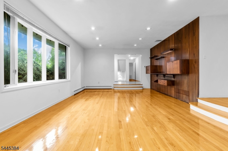 7 Oak Rdg Property Photo 10