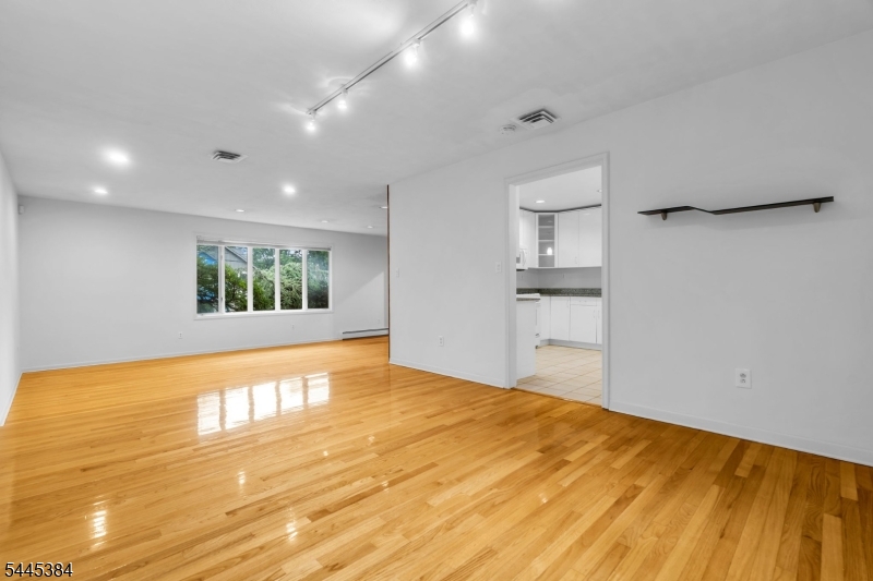 7 Oak Rdg Property Photo 14