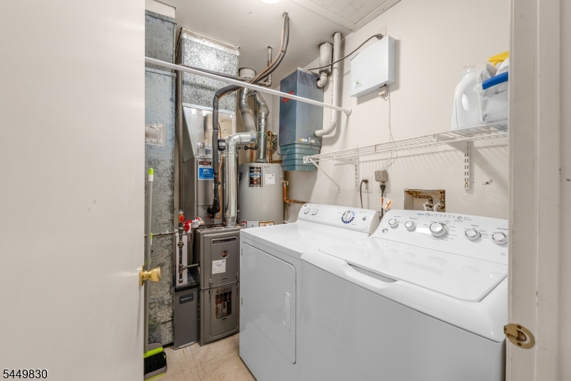 154 Drake Ln Property Photo 17