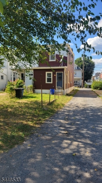 244 Irwin St Property Photo 19