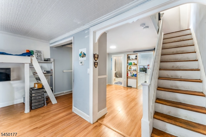468 Flagg St Property Photo 4