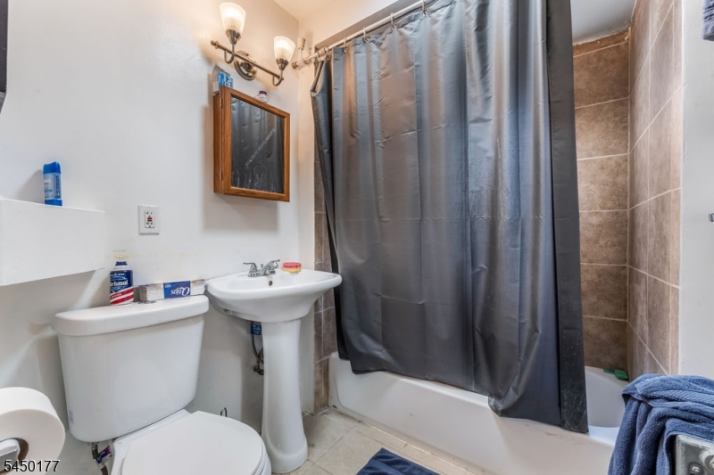 468 Flagg St Property Photo 12