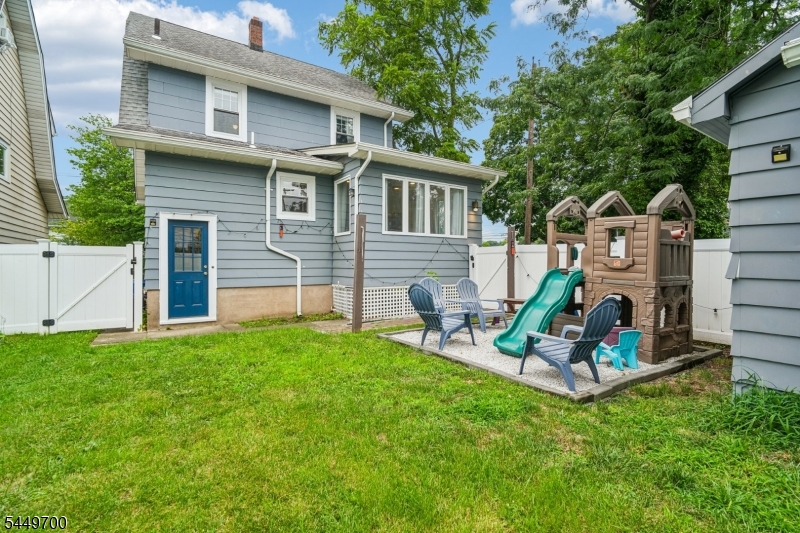 56 Katherine Ave Property Photo 37