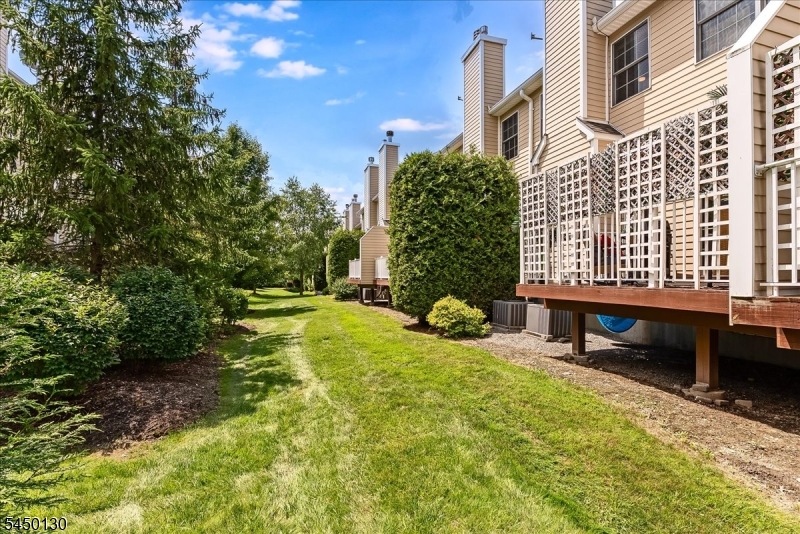 79 Mara Blvd Property Photo 5