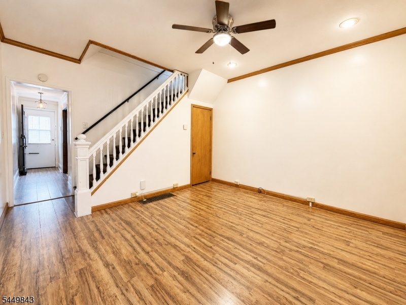 135 Mercer St Property Photo 7