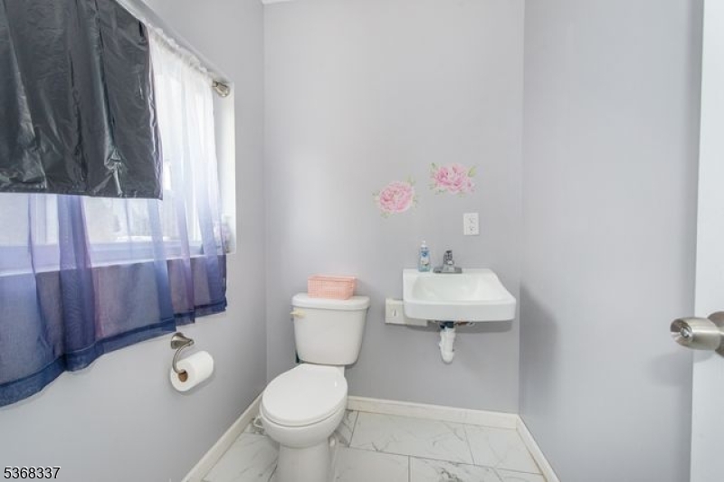 47 Washington Ave Property Photo 18
