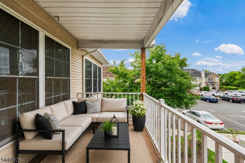 127 Chariot Ct Property Photo 33
