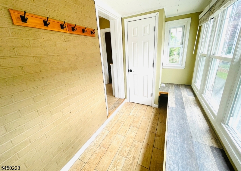 611 Corliss Ave Property Photo 14