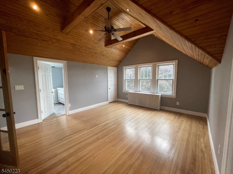 611 Corliss Ave Property Photo 16