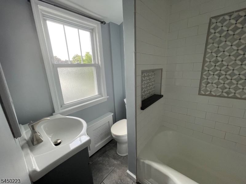 611 Corliss Ave Property Photo 21
