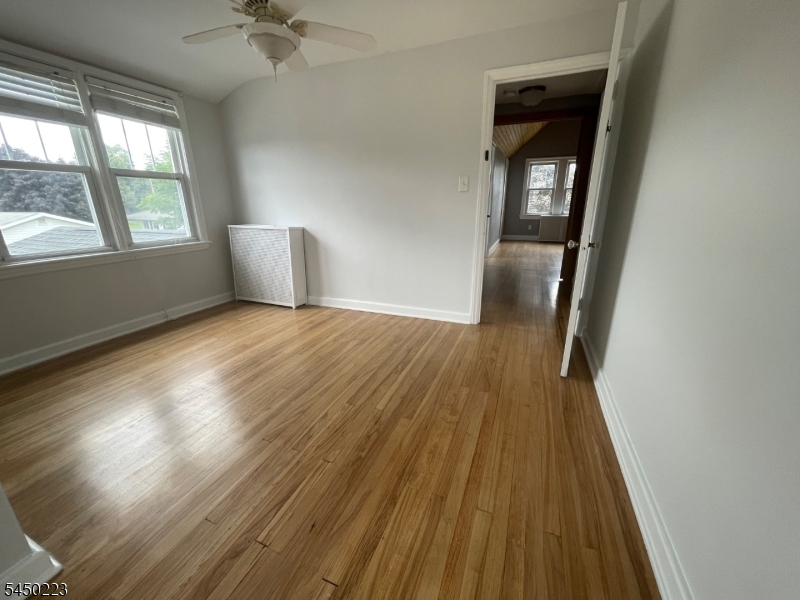 611 Corliss Ave Property Photo 27