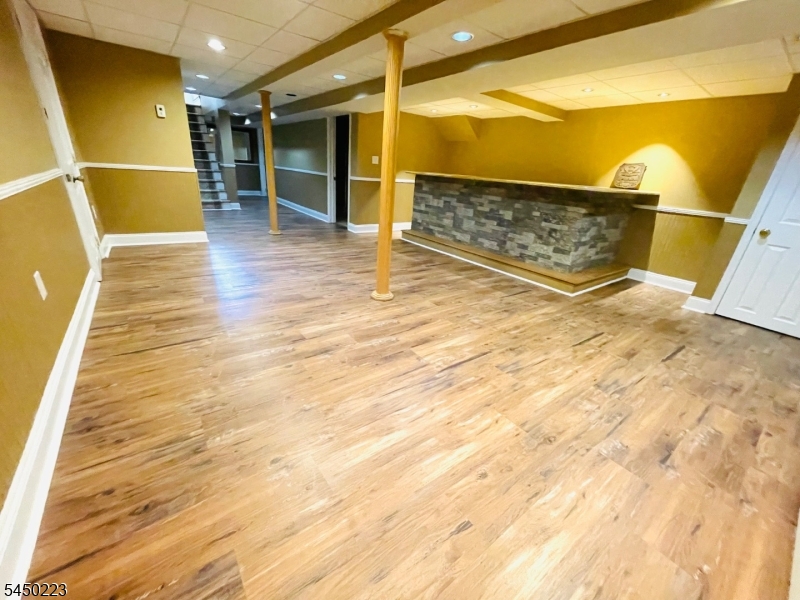611 Corliss Ave Property Photo 30