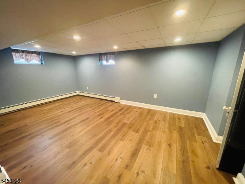 611 Corliss Ave Property Photo 32