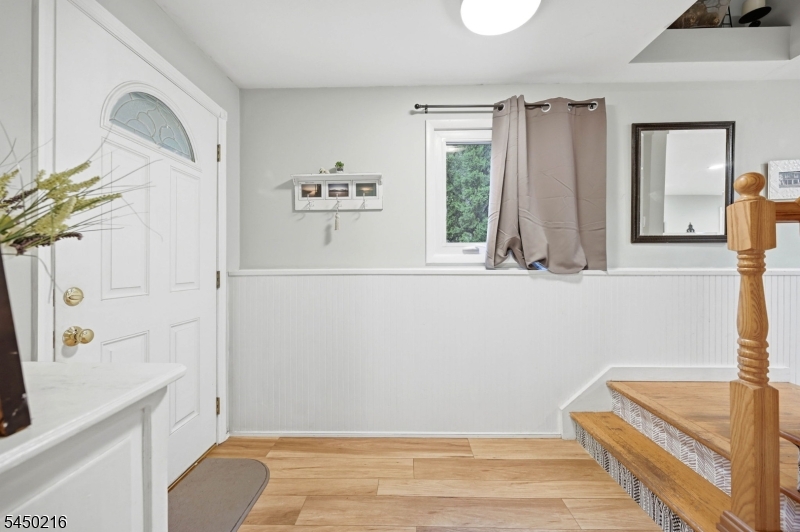 4 Park Pl Property Photo 3