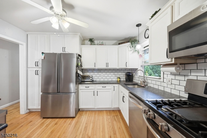 4 Park Pl Property Photo 10