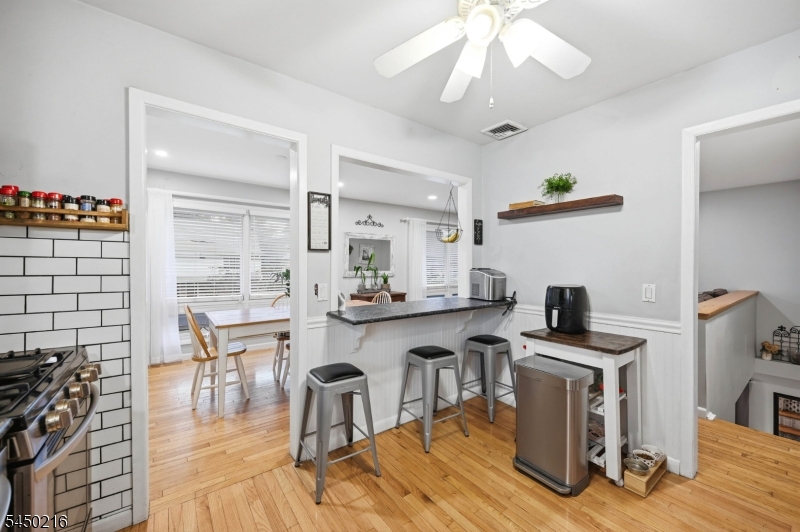 4 Park Pl Property Photo 11