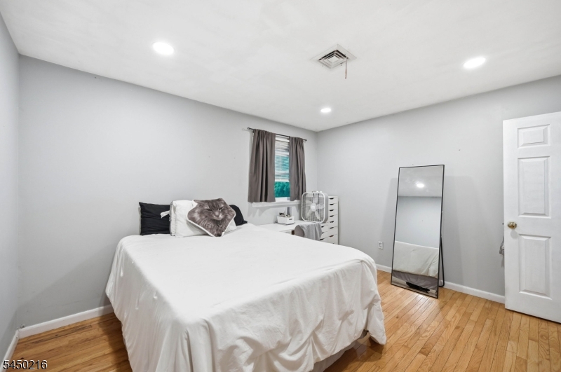 4 Park Pl Property Photo 15
