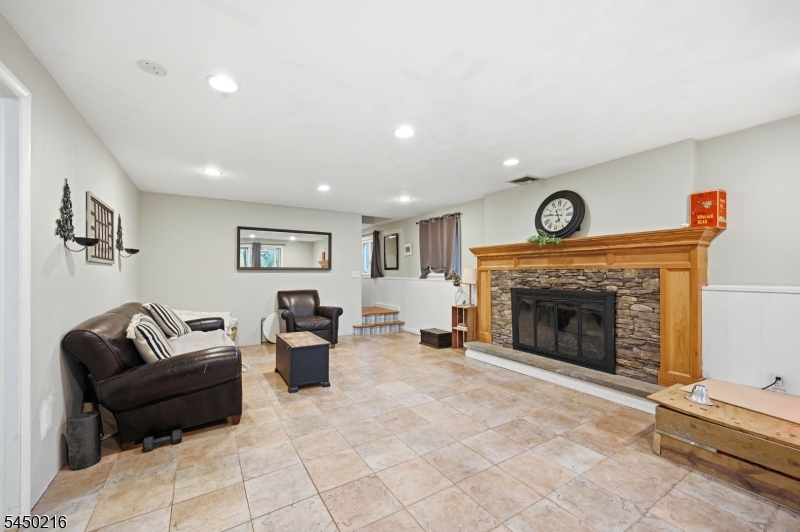 4 Park Pl Property Photo 23