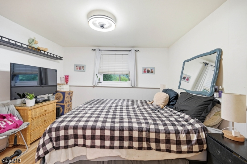 4 Park Pl Property Photo 26
