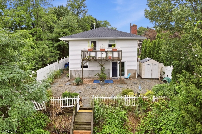 4 Park Pl Property Photo 33