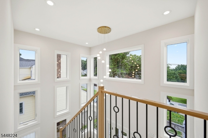 34 Crestview Hill Rd Property Photo 14