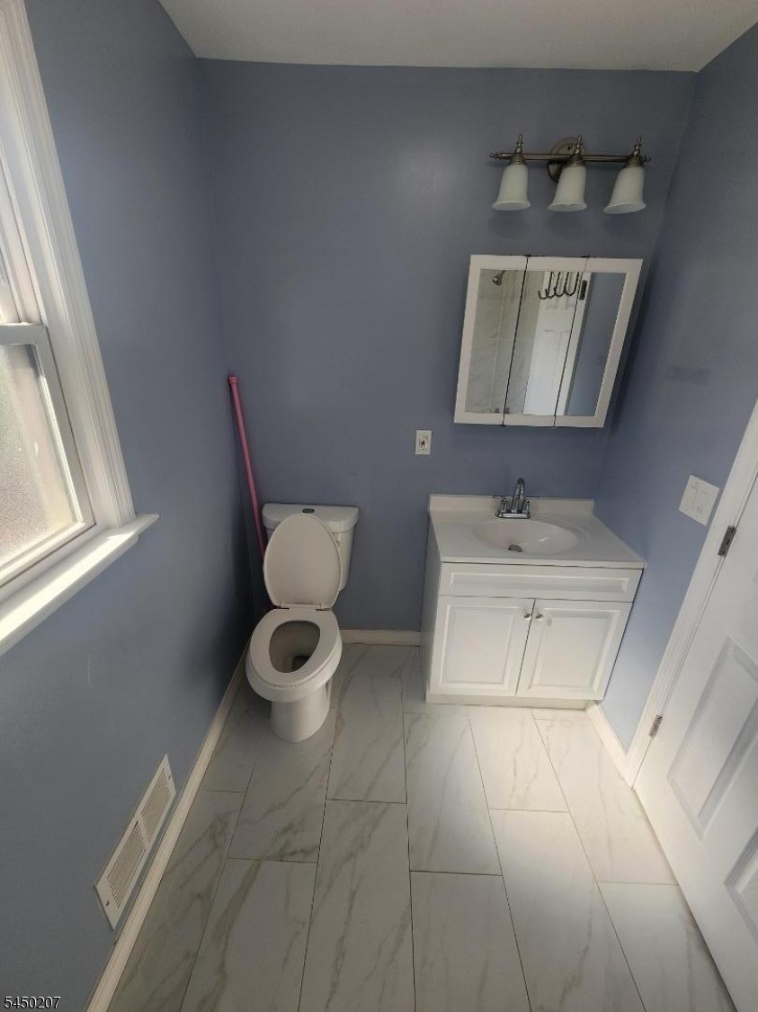 1371 Hamilton St Property Photo 22