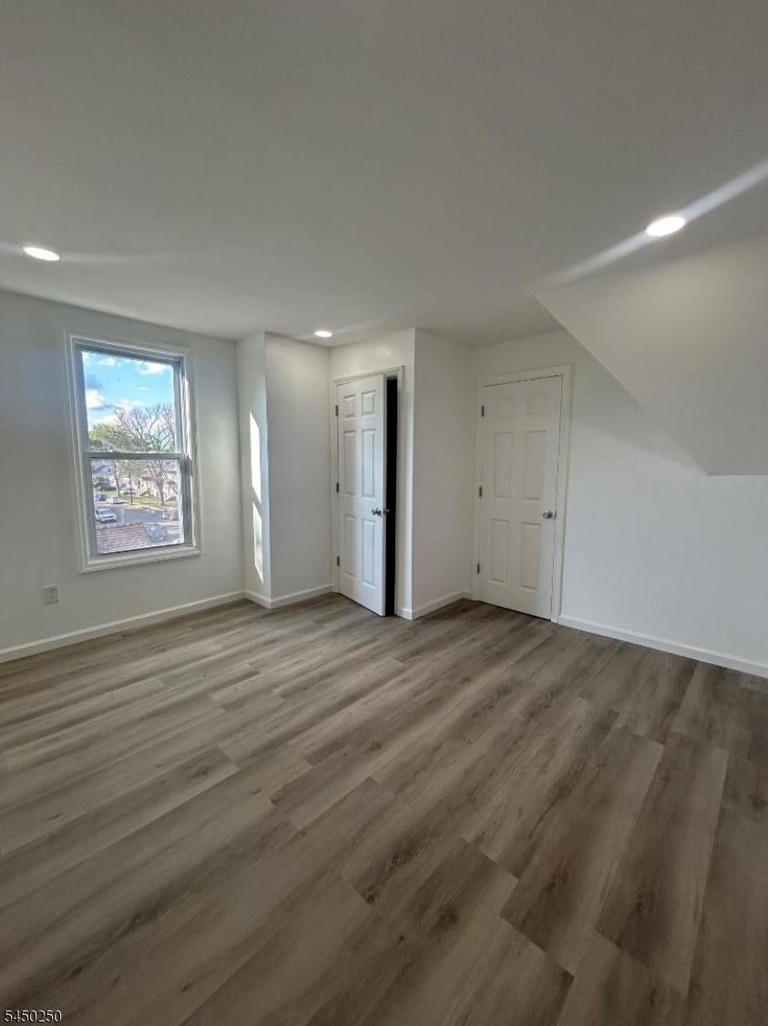 120 Bridge St Property Photo 10