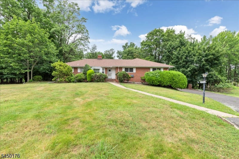 6 Orchard Dr Property Photo 1