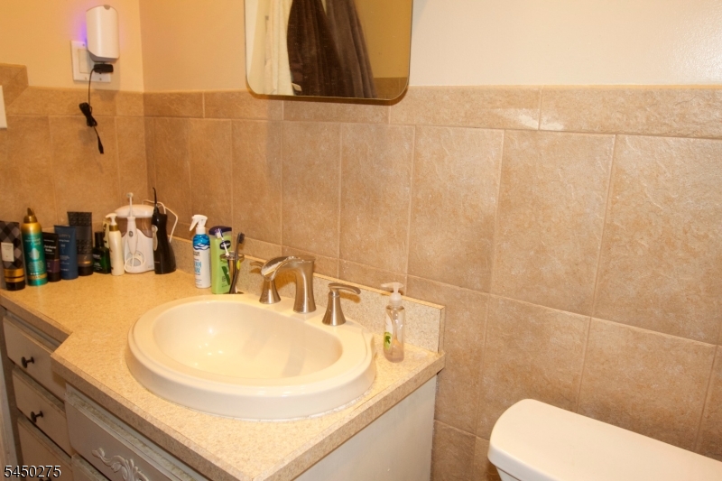 319 Spruce Dr Property Photo 18