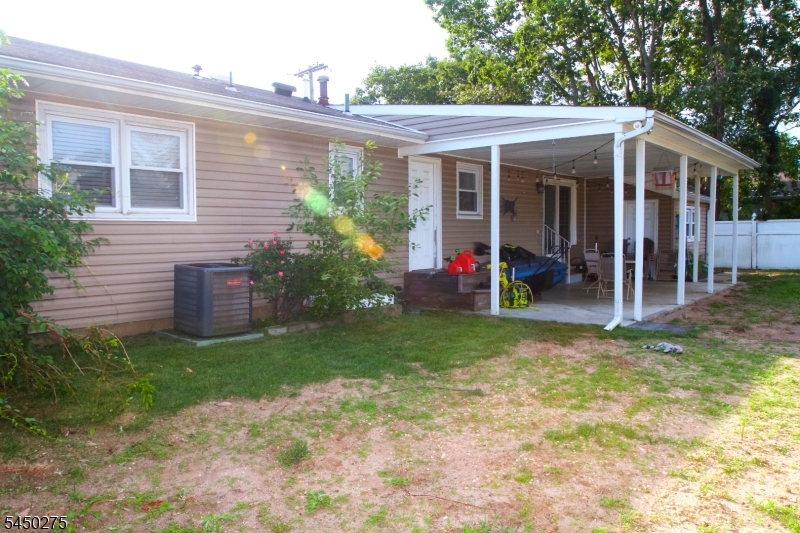 319 Spruce Dr Property Photo 30