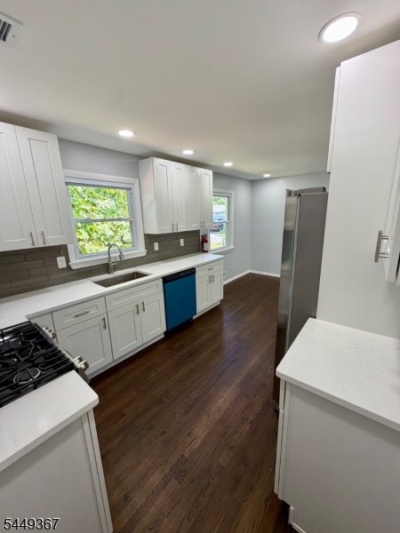 48 Valley View Rd Property Photo 15