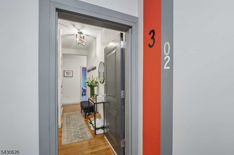 52 Lincoln Ave Property Photo 2