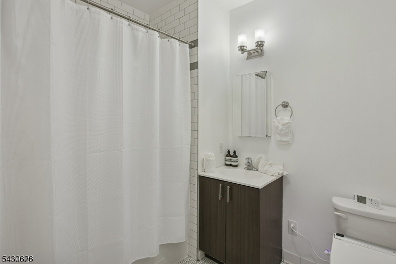 52 Lincoln Ave Property Photo 29