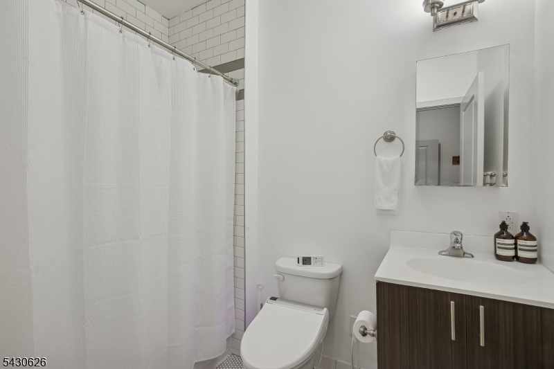 52 Lincoln Ave Property Photo 32