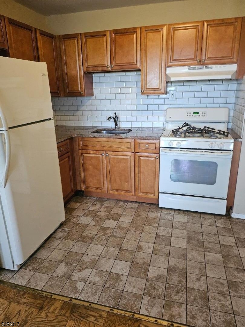 39 E 39th St 8g Property Photo 2