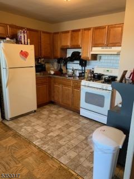 39 E 39th St 8g Property Photo 3