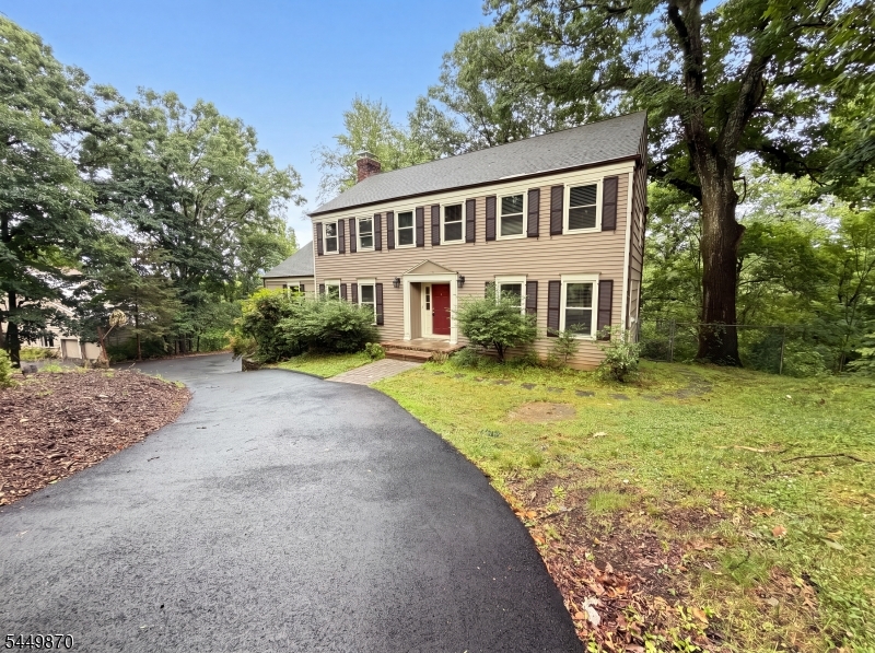 101 Wexford Way Property Photo 1