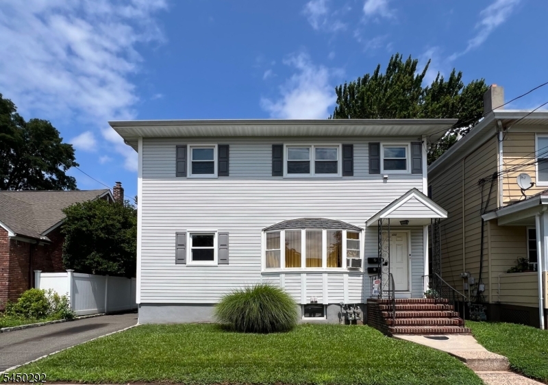 426 Miltonia St Property Photo 1
