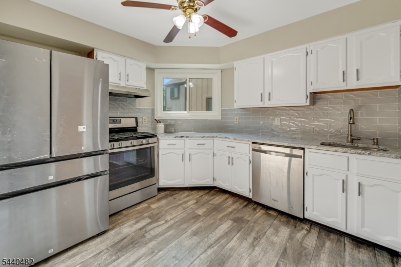 13 Delbarton Ct Property Photo 14