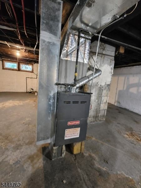 185 Grumman Ave Property Photo 21