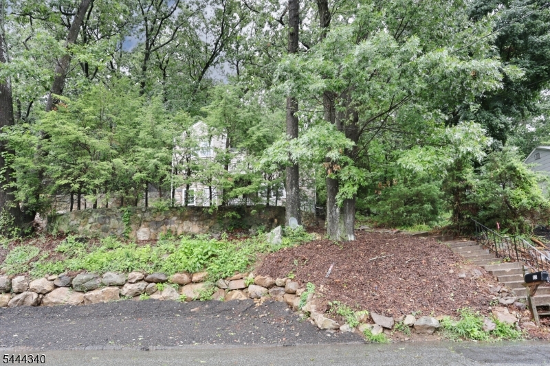 13 Mountain Glen Rd Property Photo 4